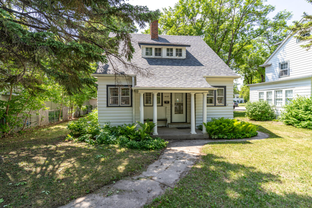 409 Hamline St, Grand Forks, ND 58203