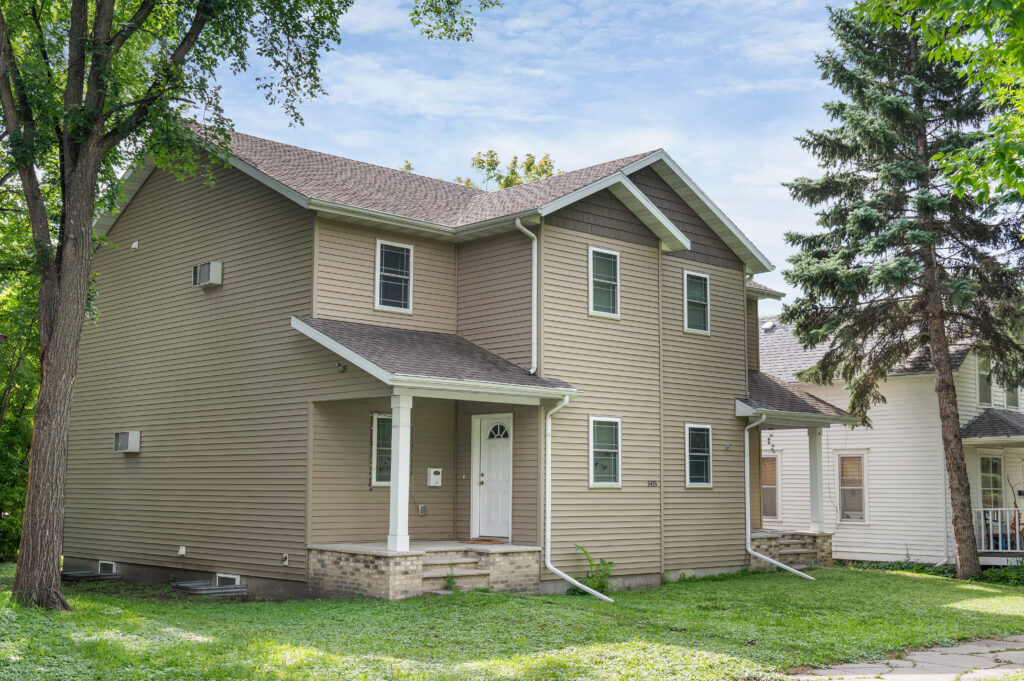 505 Cherry St B, Grand Forks, ND 58201