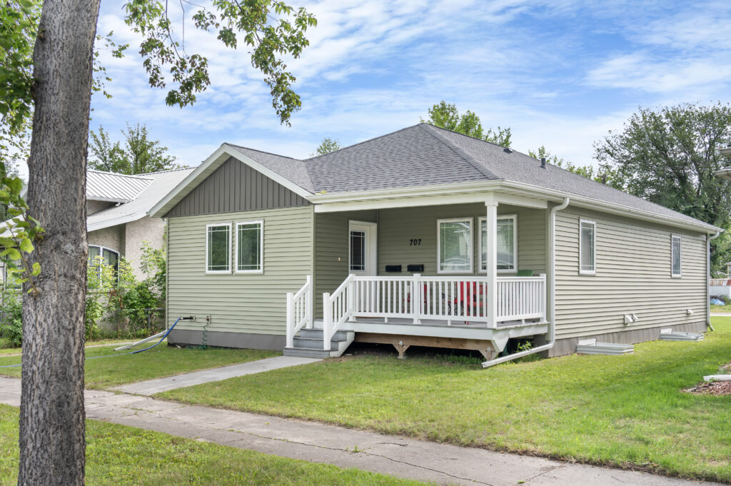 707 Cottonwood Street - A, Grand Forks, ND 58201