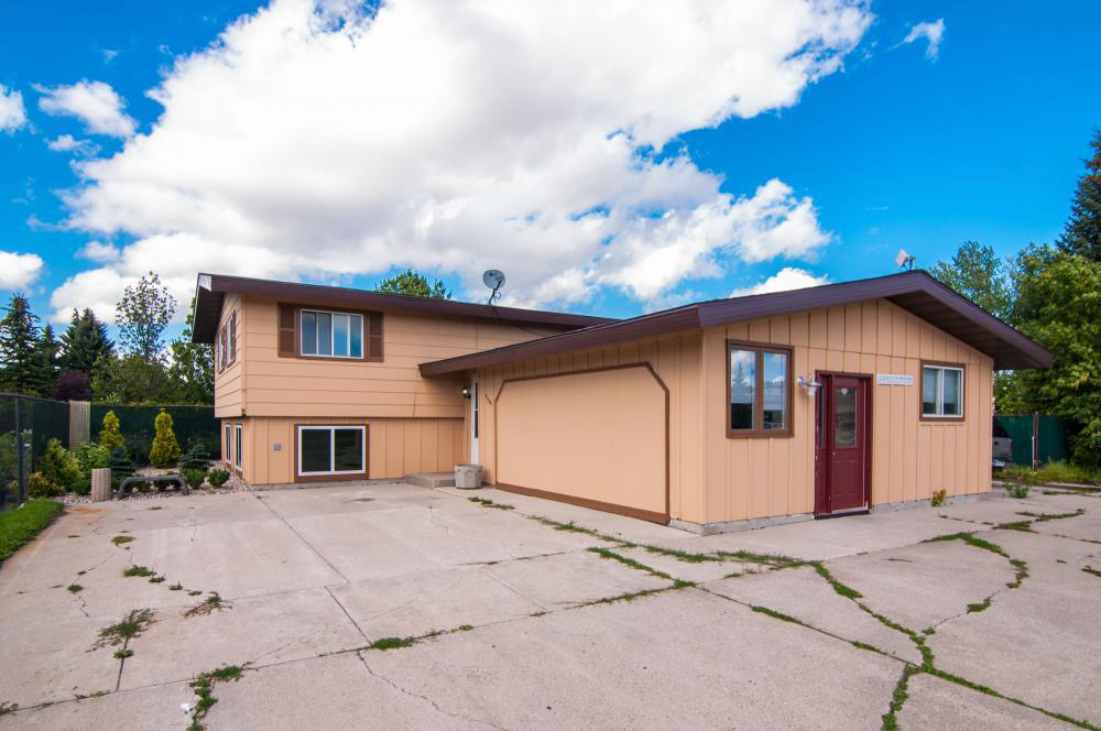 3525 S. Washington St. C, Grand Forks, ND 58201